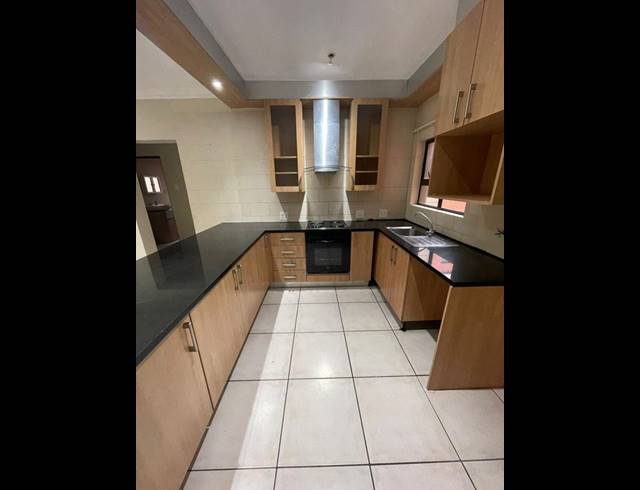 2 BEDROOM PROPERTY TO RENT IN WILROPARK
